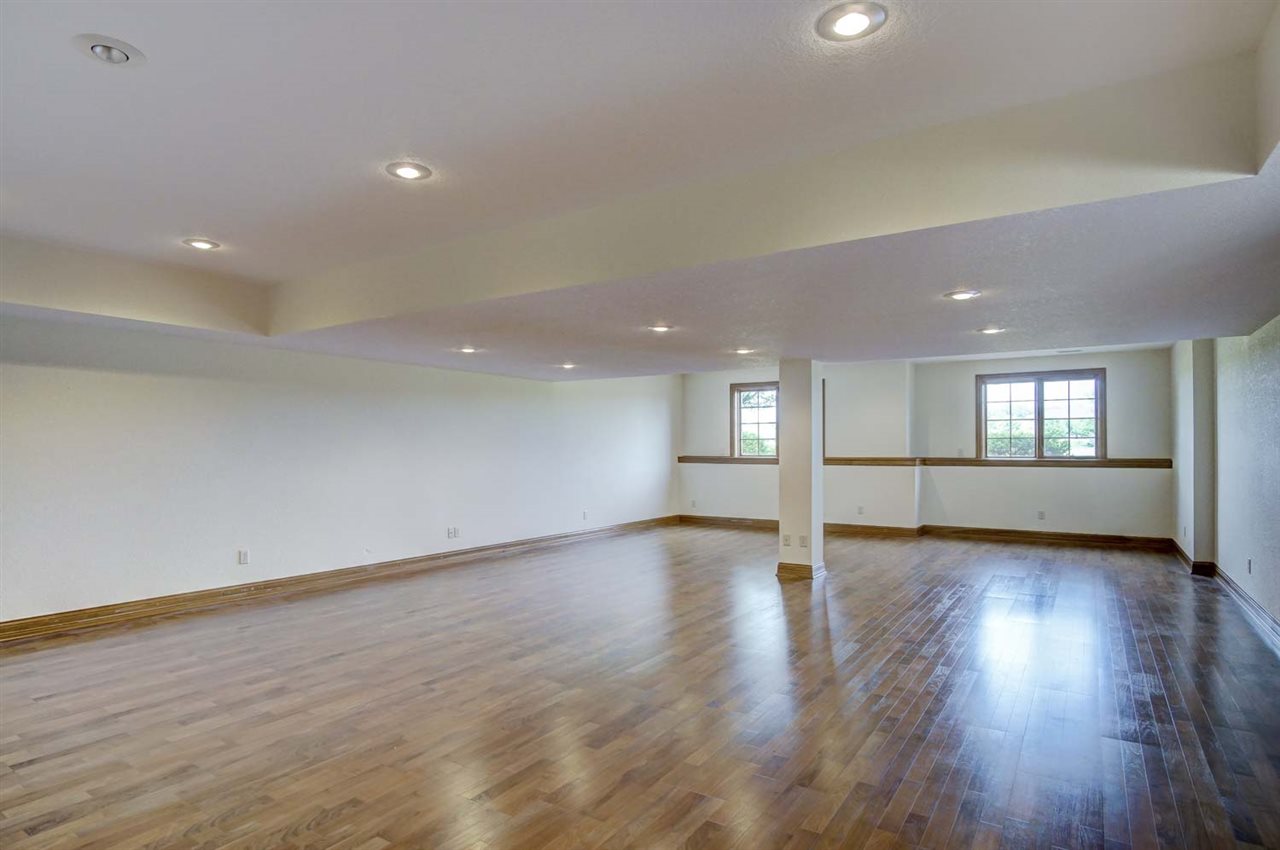6310 Hollopeter Road Leo, IN 46765 - Photo 28 of 33 Gallery Image 28