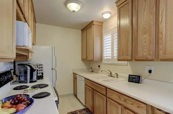 $3,200 | 14667 West Ellsworth Avenue, Golden, CO 80401