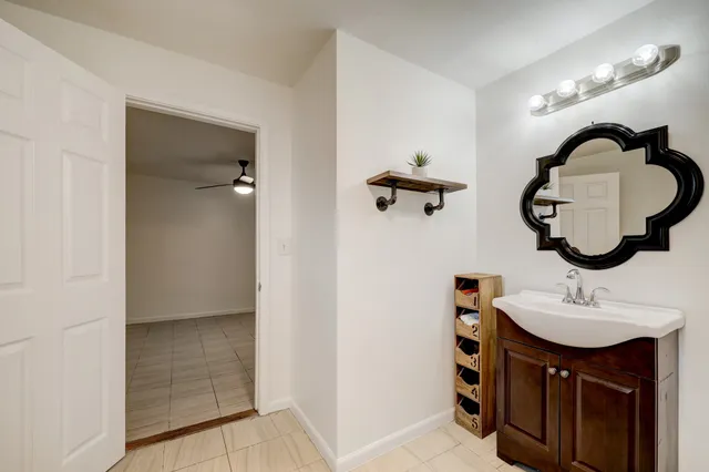 $1,000 | 7837 Dayton Street, Houston, TX 77012