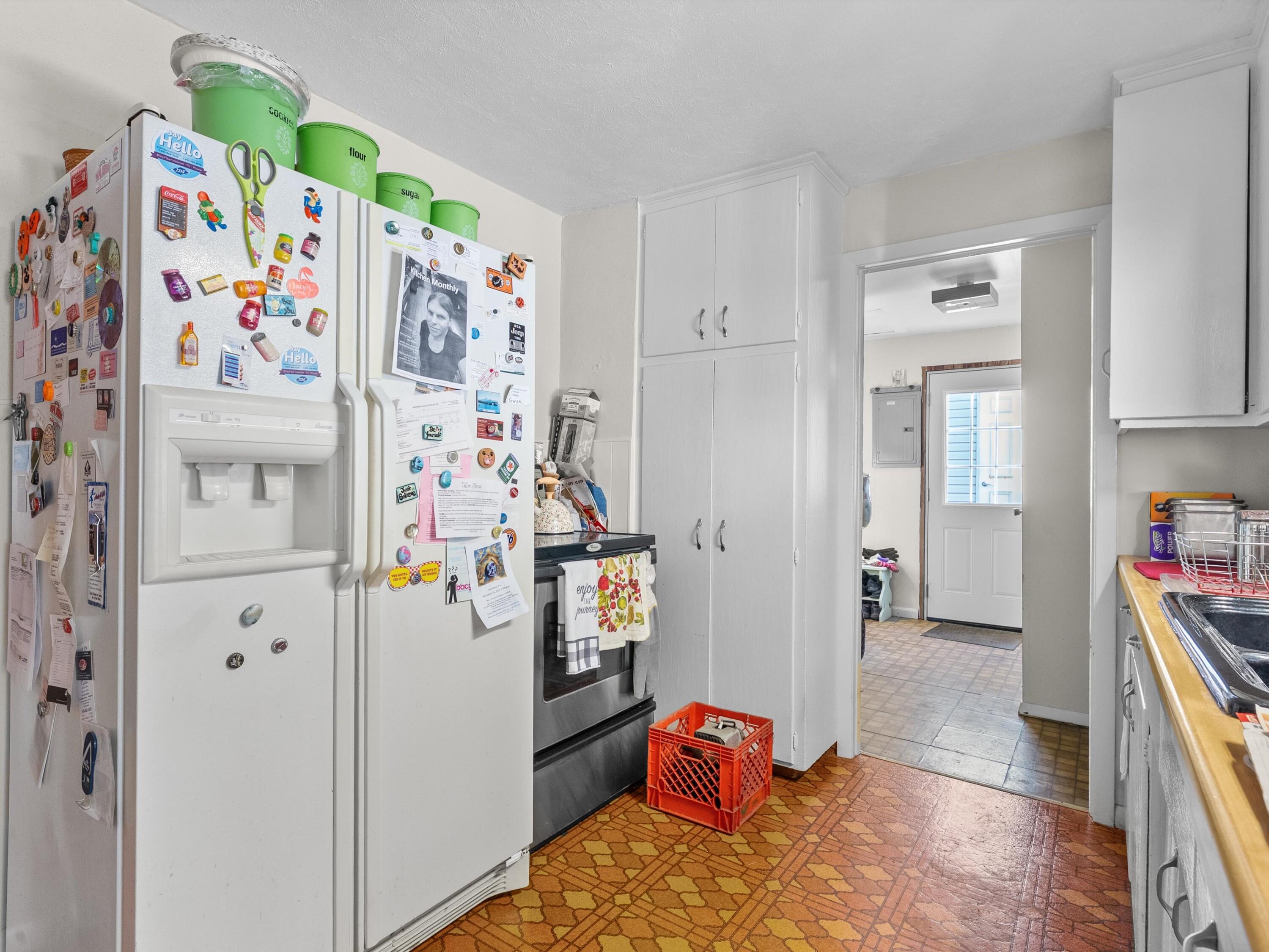 4213 Menasha Avenue Manitowoc, WI 54220 - Photo 16 of 22 Kitchen View #3