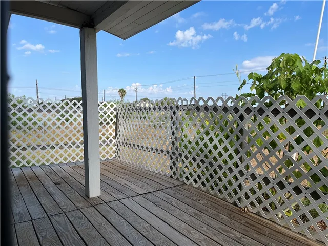 $1,750 | 8873 Fm 893, Taft, TX 78390