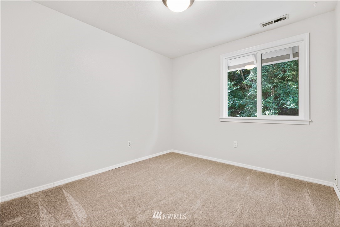 2109 Northeast 23rd Street Renton, WA 98056 - Photo 14 of 24