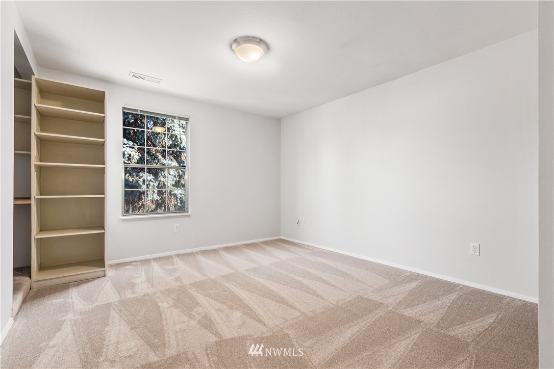 2109 Northeast 23rd Street Renton, WA 98056 - Photo 16 of 24