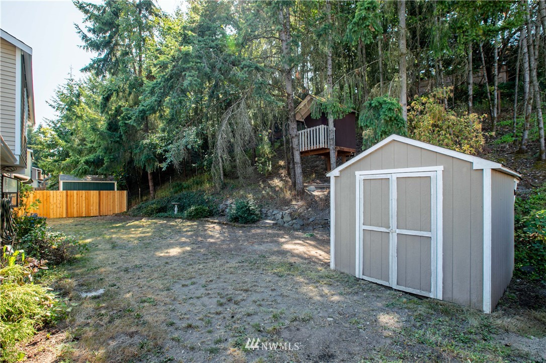 2109 Northeast 23rd Street Renton, WA 98056 - Photo 21 of 24