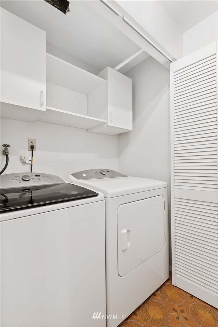 2109 Northeast 23rd Street Renton, WA 98056 - Photo 7 of 24