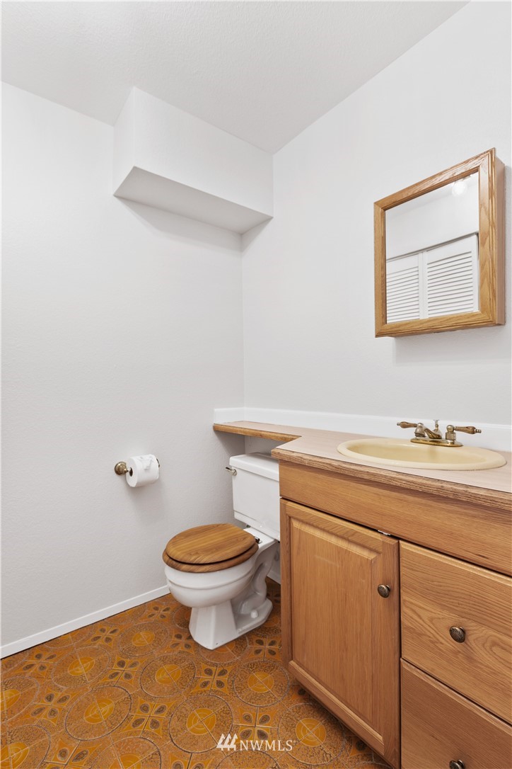 2109 Northeast 23rd Street Renton, WA 98056 - Photo 8 of 24