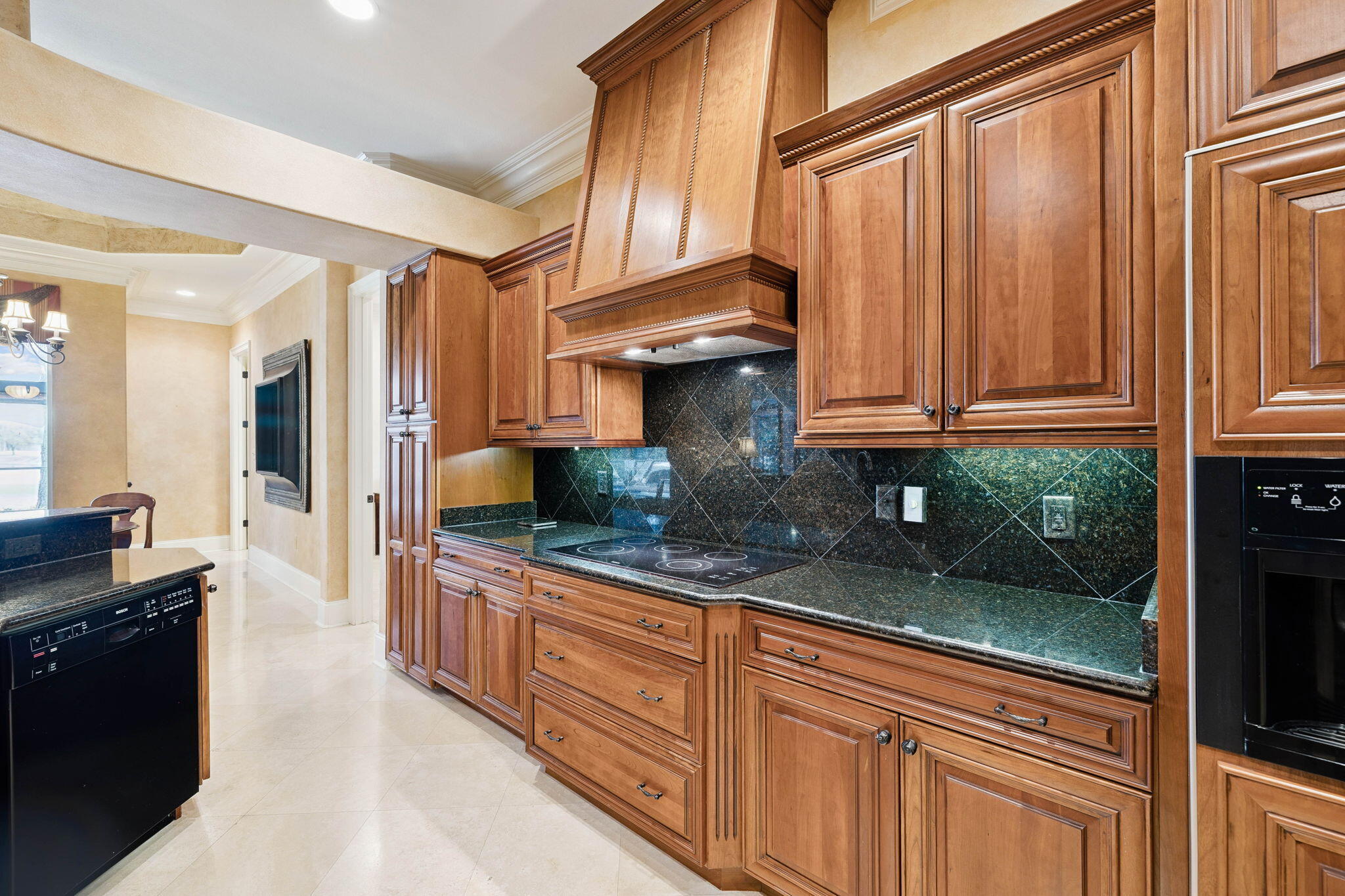6326 Augusta Cove Destin, FL 32541 - Photo 33 of 71 36-Kitchen-Range-Hood-Backsplash