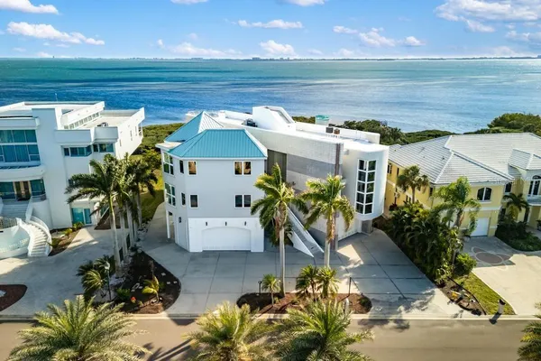 $3,750,000 | 5004 64th Drive West, Bradenton, FL 34210