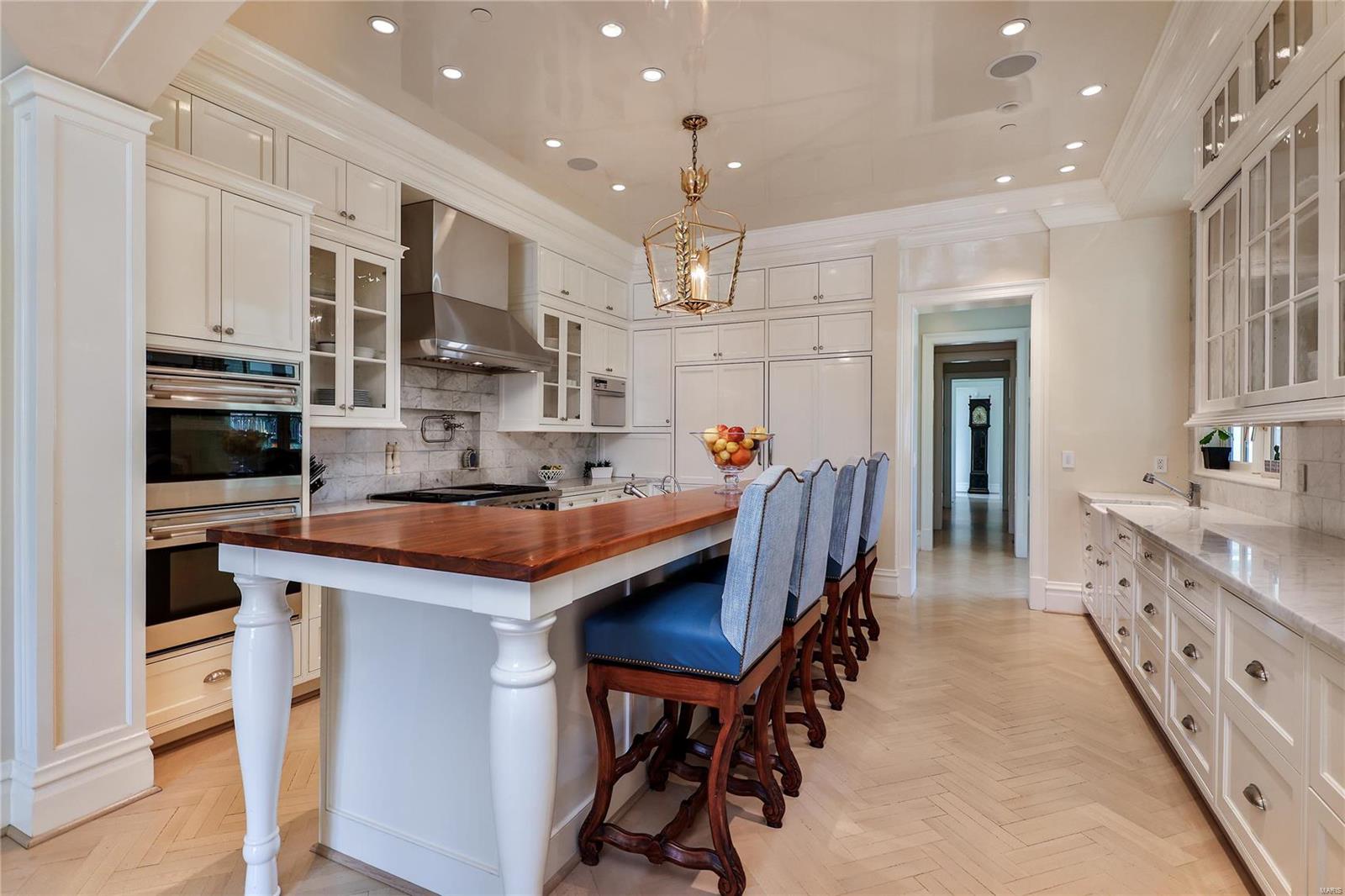 201 South McKnight Road St. Louis, MO 63124 - Photo 22 of 67 Gallery Image 22