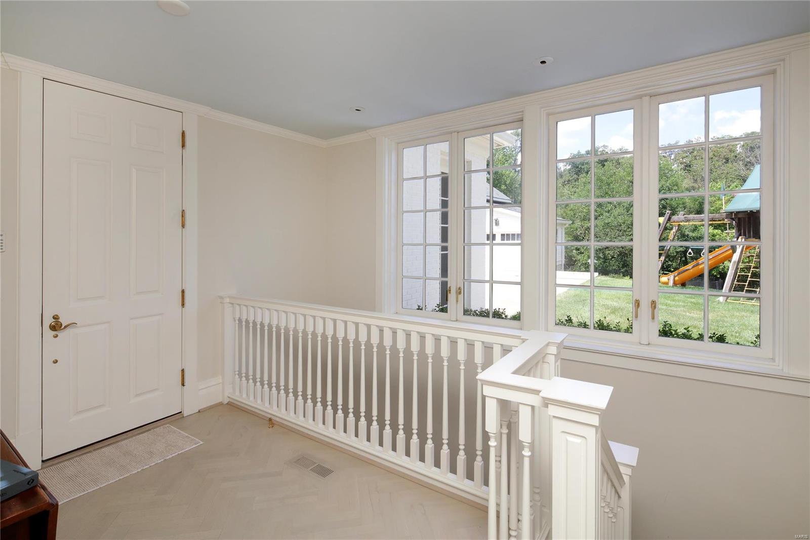 201 South McKnight Road St. Louis, MO 63124 - Photo 27 of 67 Gallery Image 27