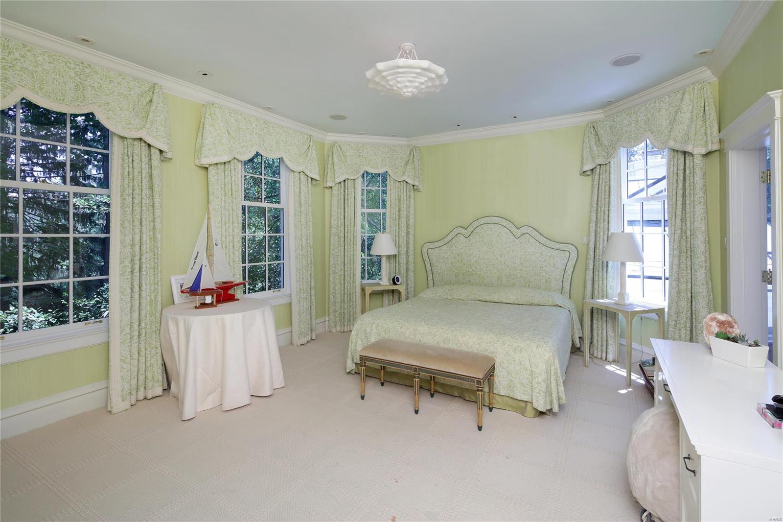 201 South McKnight Road St. Louis, MO 63124 - Photo 32 of 67 Gallery Image 32