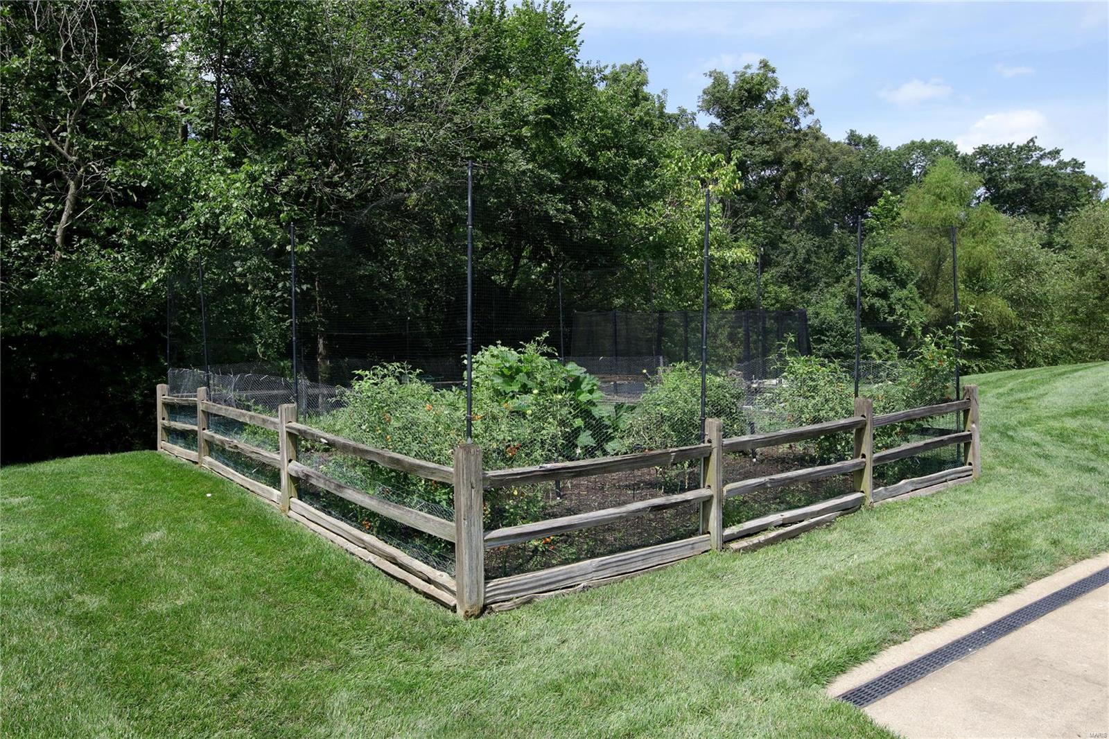 201 South McKnight Road St. Louis, MO 63124 - Photo 56 of 67 Gallery Image 56