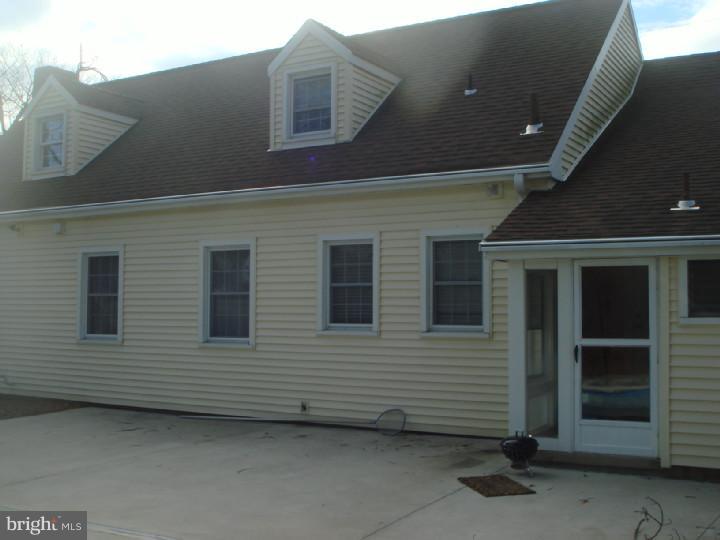 2524 Yardville Hamilton Square Road Hamilton, NJ 08690 - Photo 3 of 24 Gallery Image 3