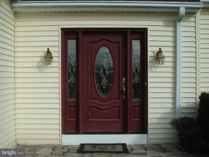 2524 Yardville Hamilton Square Road Hamilton, NJ 08690 - Photo 4 of 24 Gallery Image 4