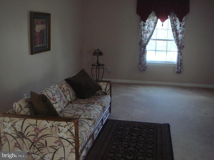 2524 Yardville Hamilton Square Road Hamilton, NJ 08690 - Photo 10 of 24 Gallery Image 10