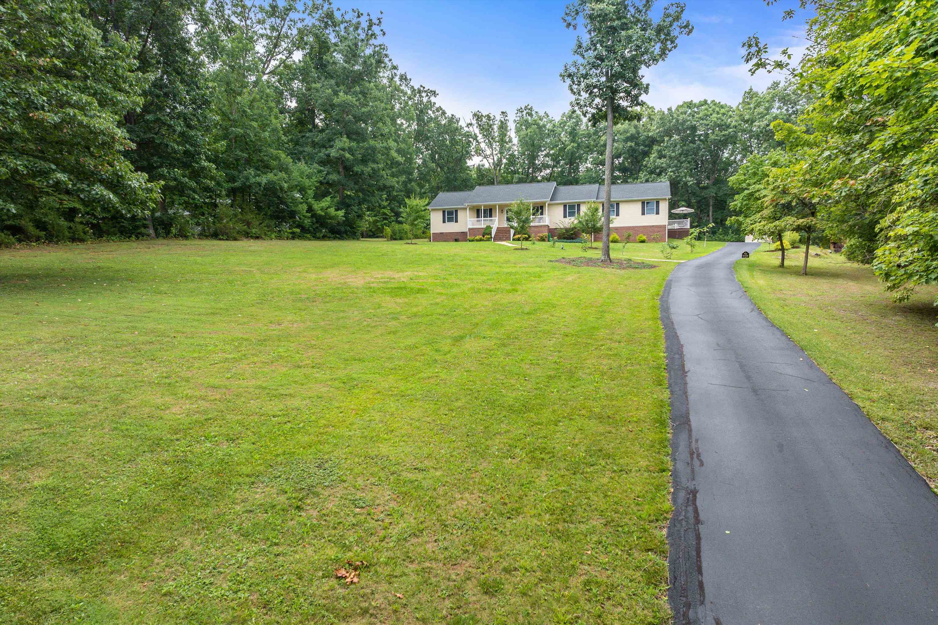 31 Folly Mills Station Road Staunton, VA 24401 - Photo 5 of 48