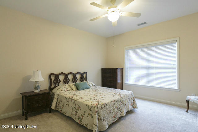 10701 Riva Road, Unit 10701 Louisville, KY 40223 - Photo 31 of 34 10701 Riva Road-1025