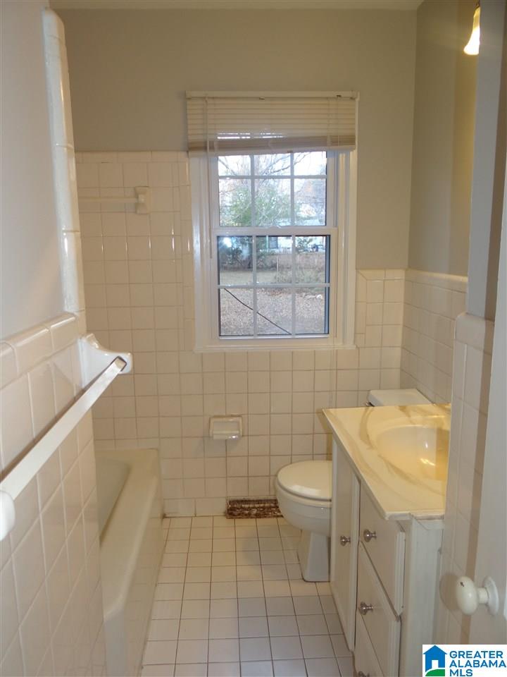108 Raleigh Avenue Birmingham, AL 35209 - Photo 11 of 15