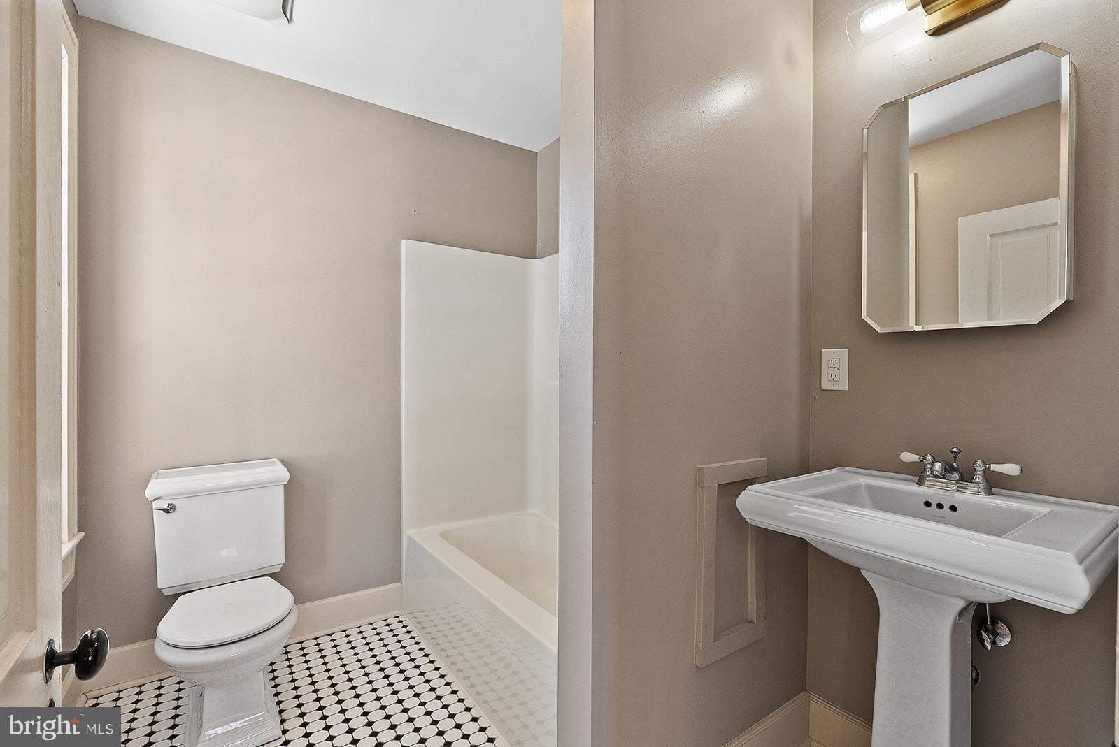 132 Amherst Street Winchester, VA 22601 - Photo 57 of 73