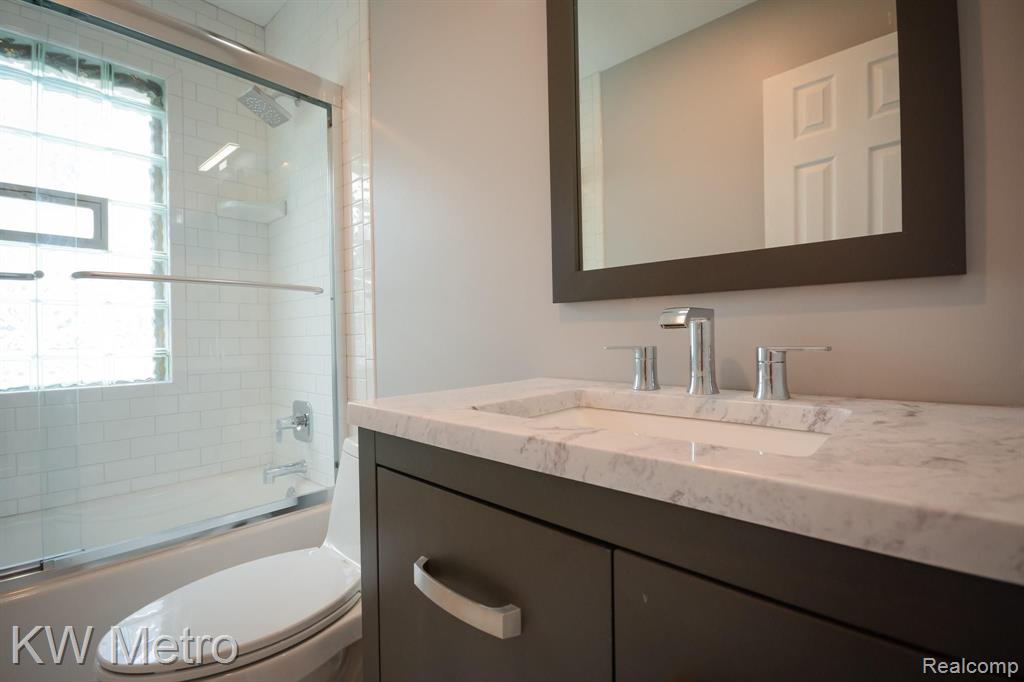 497 Roth Boulevard Clawson, MI 48017 - Photo 14 of 33