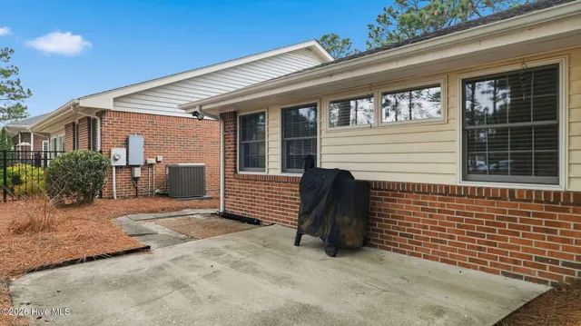 $408,000 | 560 Pinehurst Trace Drive, Pinehurst, NC 28374