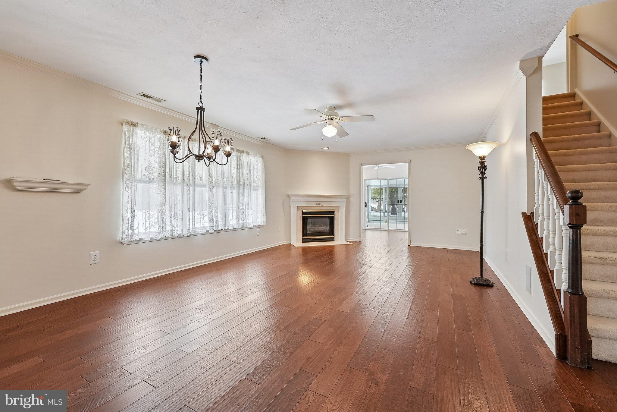 7 Drake Court Mount Laurel, NJ 08054 - Photo 5 of 33 Spacious living area