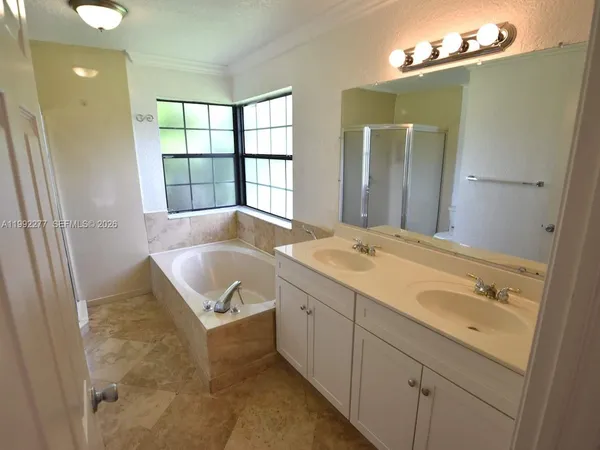 $4,575 | Jacaranda, Plantation, FL 33324