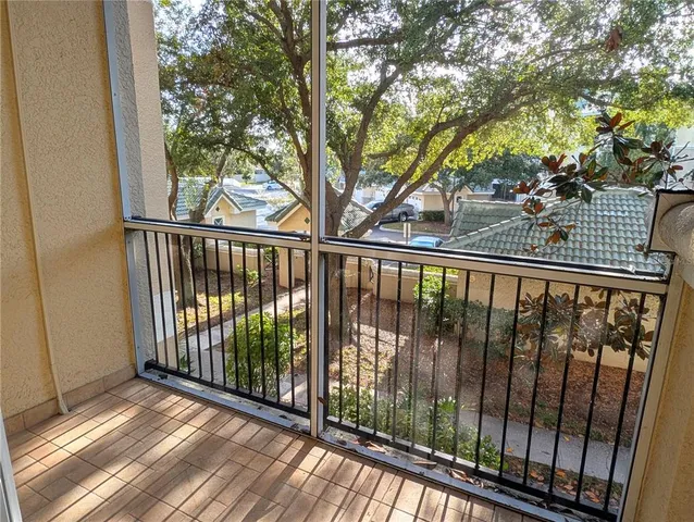 a view of a tennis court