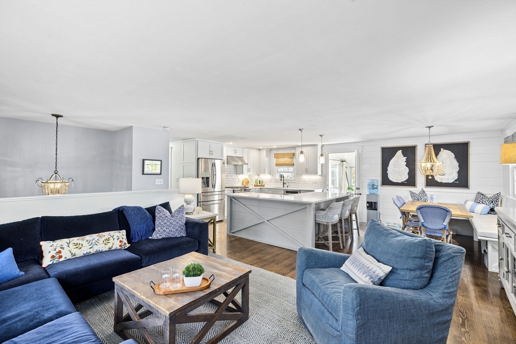 88 Beaver Dam Road Scituate, MA 02066 - Photo 5 of 41 Gallery Image 5