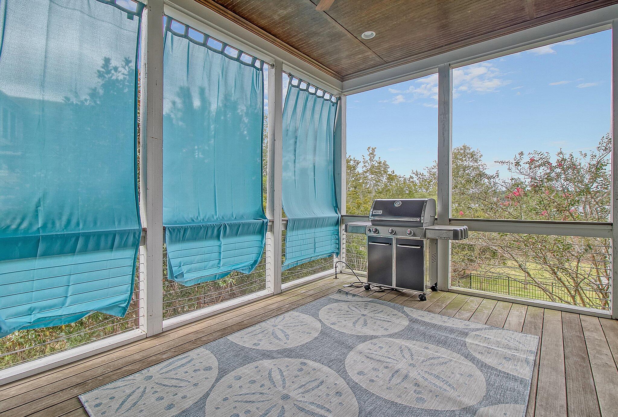 2733 Fountainhead Way Mount Pleasant, SC 29466 - Photo 22 of 98 2733 Fountainhead curtains porch