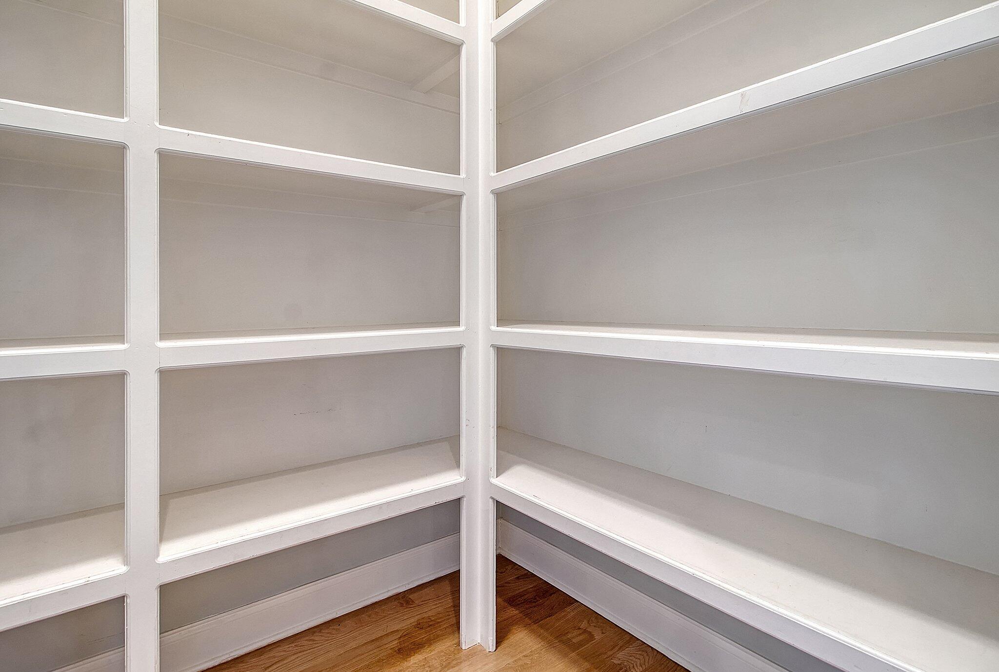 2733 Fountainhead Way Mount Pleasant, SC 29466 - Photo 23 of 98 2733 Fountainhead pantry