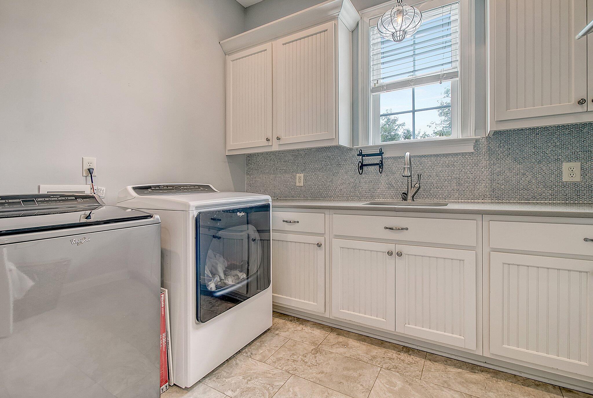 2733 Fountainhead Way Mount Pleasant, SC 29466 - Photo 25 of 98 2733 Fountainhead laundry