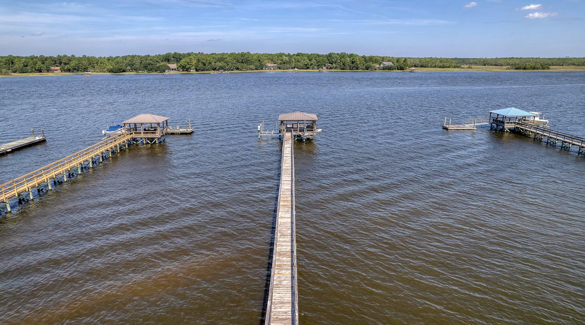 2733 Fountainhead Way Mount Pleasant, SC 29466 - Photo 71 of 98 2733 Fountainhead dock medium