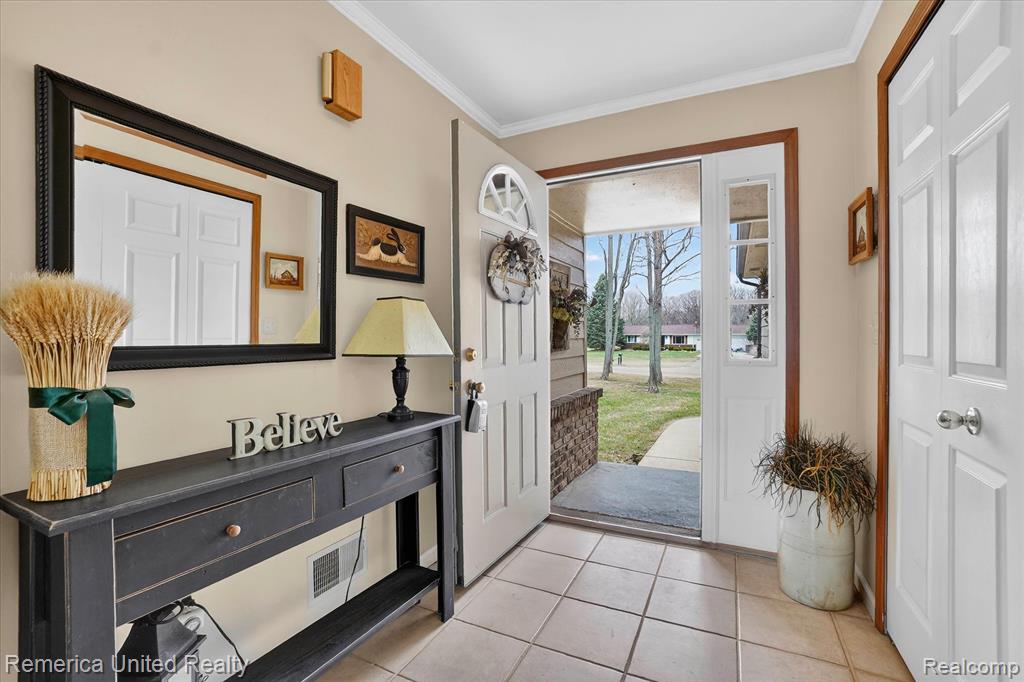 660 East Allen Road Howell, MI 48855 - Photo 8 of 53 Gallery Image 8
