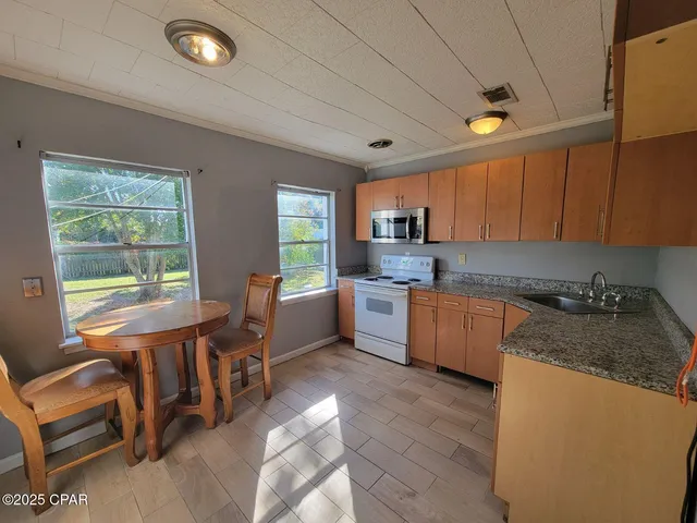 $1,550 | 1405 West 13th Street, Panama City, FL 32401