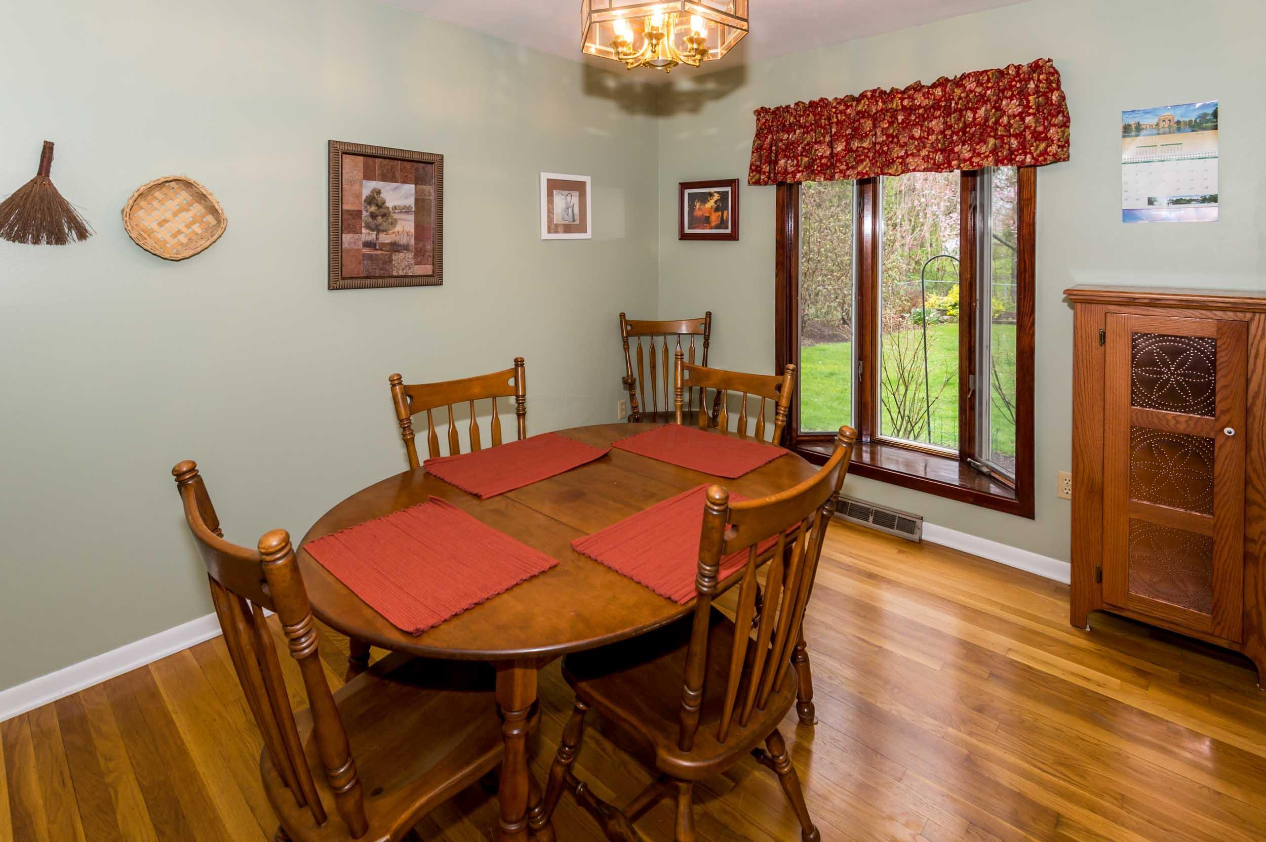 1350 Reymond Road Columbus, OH 43220 - Photo 7 of 39 Gallery Image 7