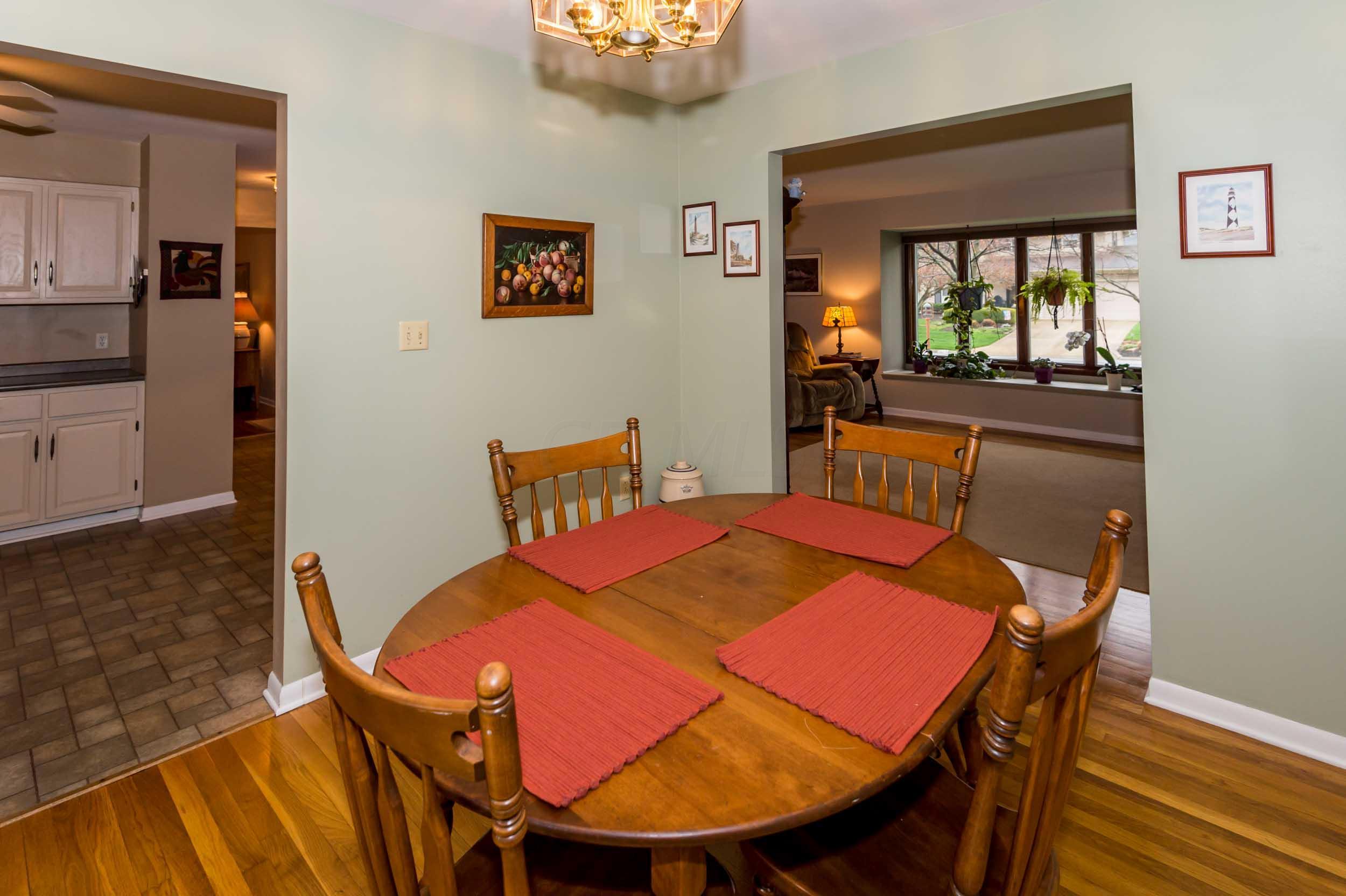 1350 Reymond Road Columbus, OH 43220 - Photo 8 of 39 Gallery Image 8