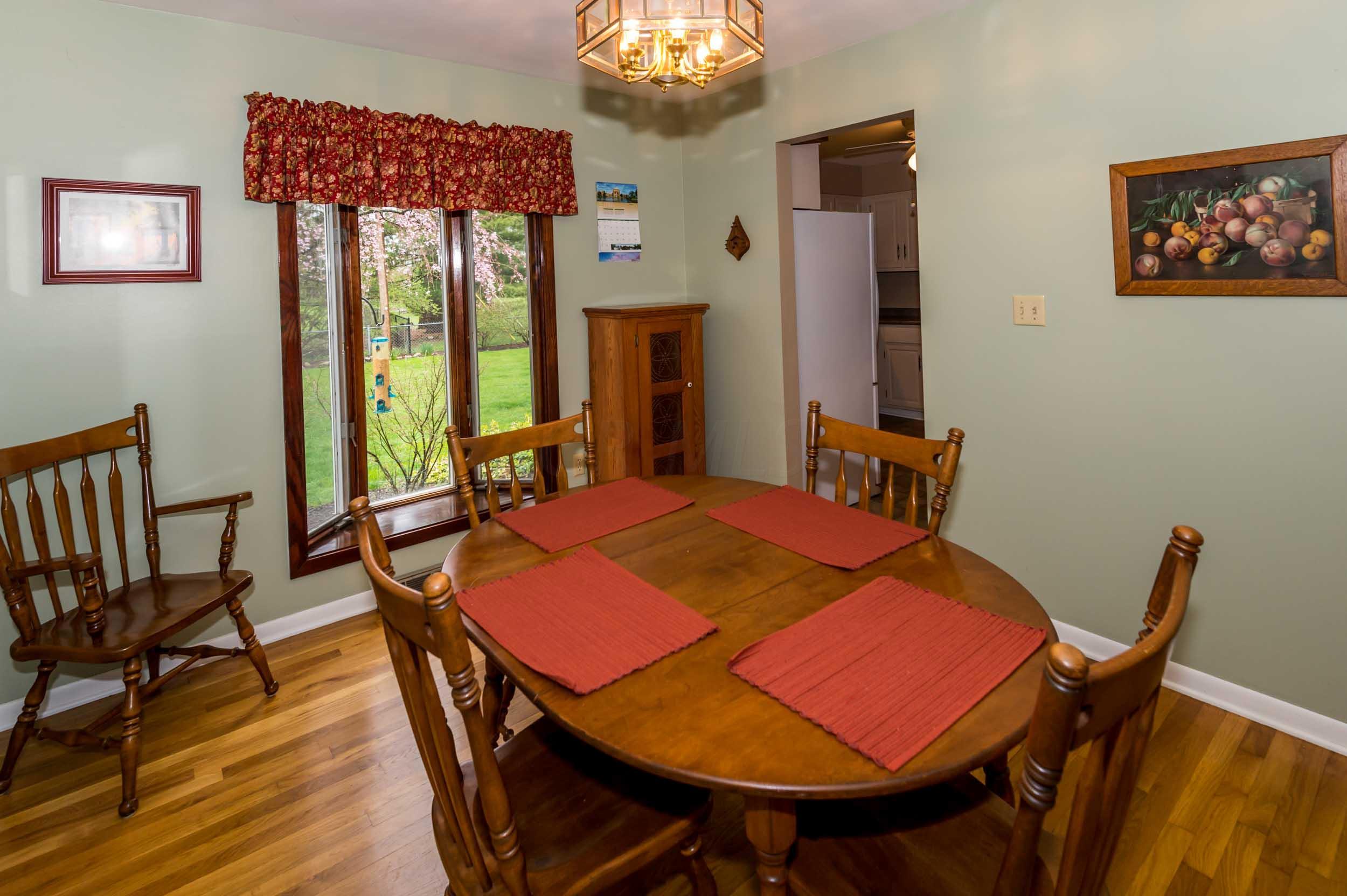 1350 Reymond Road Columbus, OH 43220 - Photo 9 of 39 Gallery Image 9