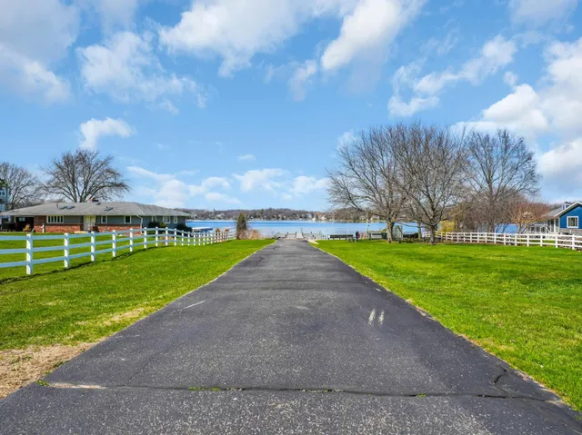 $1,290,000 | W5303 Briarwood Road, Sugar Creek, WI 53121