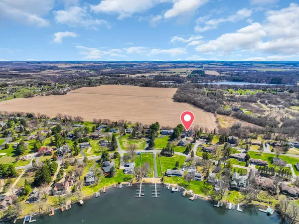 $1,290,000 | W5303 Briarwood Road, Sugar Creek, WI 53121