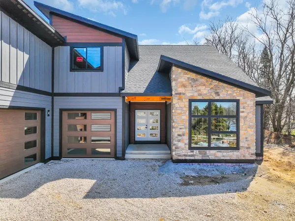 $1,290,000 | W5303 Briarwood Road, Sugar Creek, WI 53121