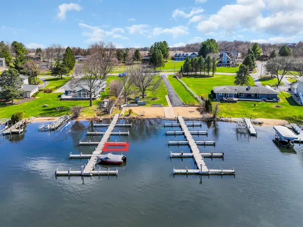 $1,290,000 | W5303 Briarwood Road, Sugar Creek, WI 53121