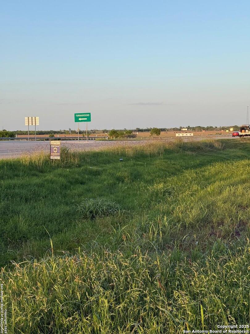 4984 South Loop 1604 East Elmendorf, TX 78112 - Photo 5 of 8