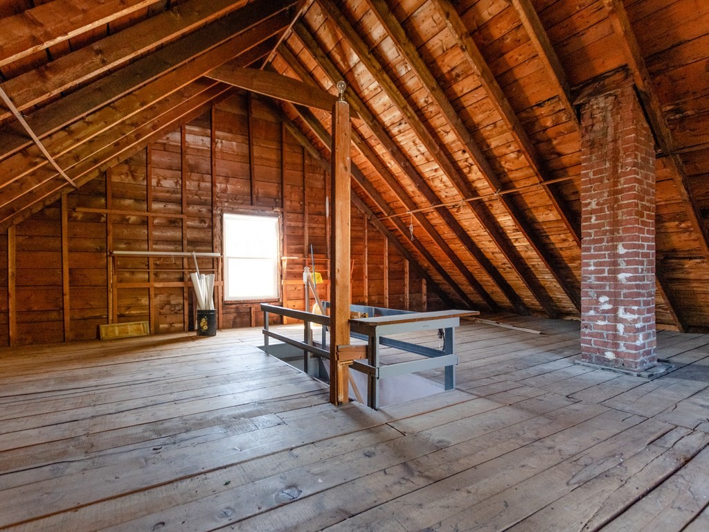 15 Welton Road Boston, MA 02132 - Photo 20 of 28 Gallery Image 20