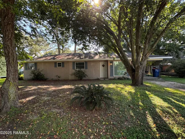 $120,000 | 109 Latour Street, Kaplan, LA 70548