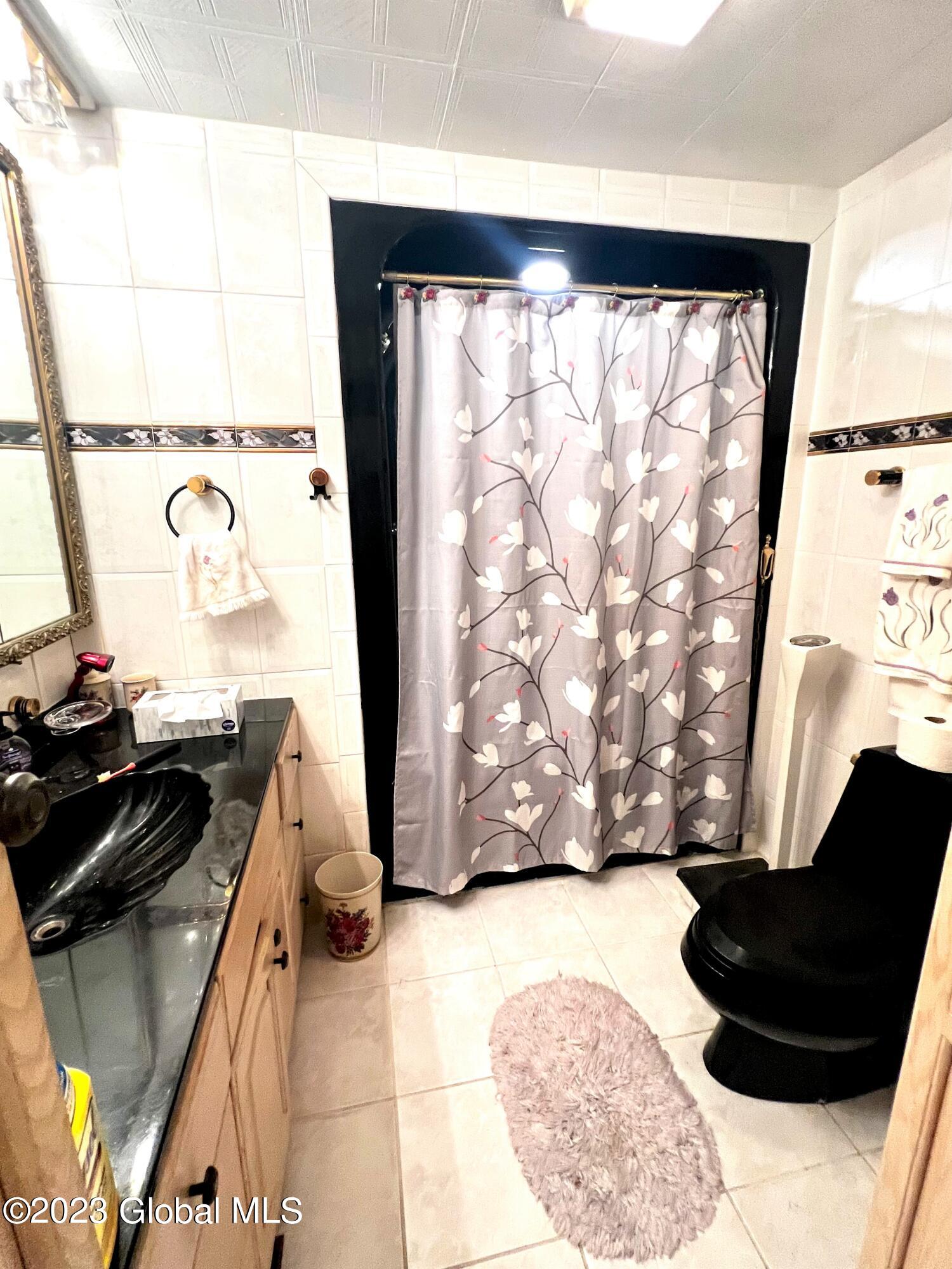 157 Gilbert Road Mayfield, NY 12117 - Photo 15 of 20 bathroom
