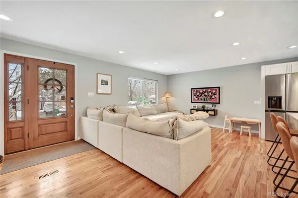 $3,200 | 6526 South Elizabeth Way, Centennial, CO 80121