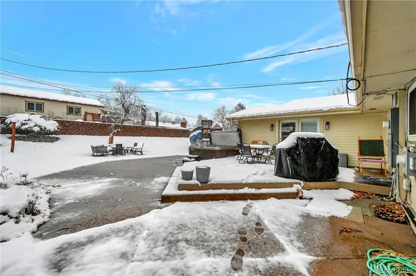 $3,200 | 6526 South Elizabeth Way, Centennial, CO 80121