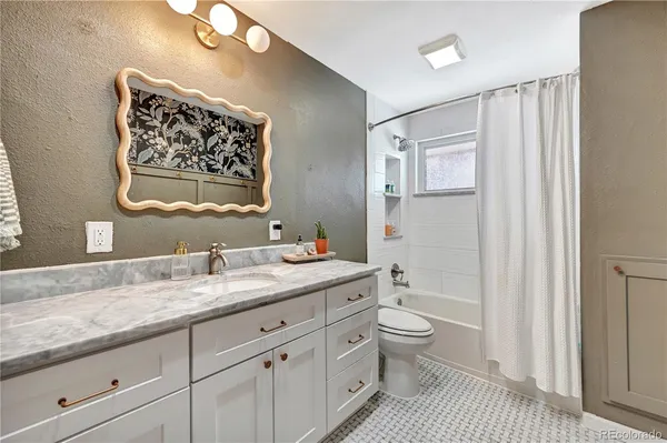 $3,200 | 6526 South Elizabeth Way, Centennial, CO 80121