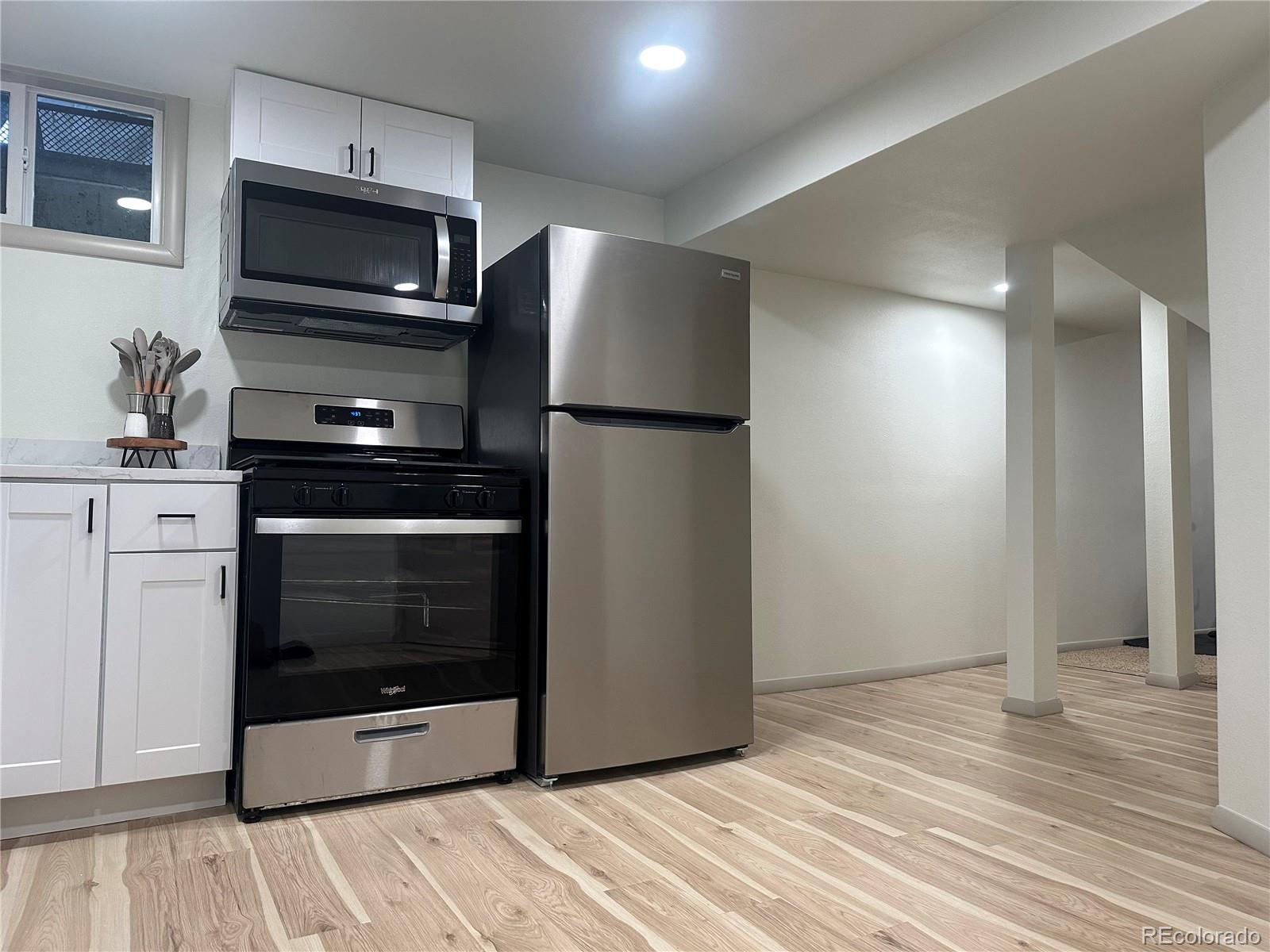 6526 South Elizabeth Way Centennial, CO 80121 - Photo 8 of 22